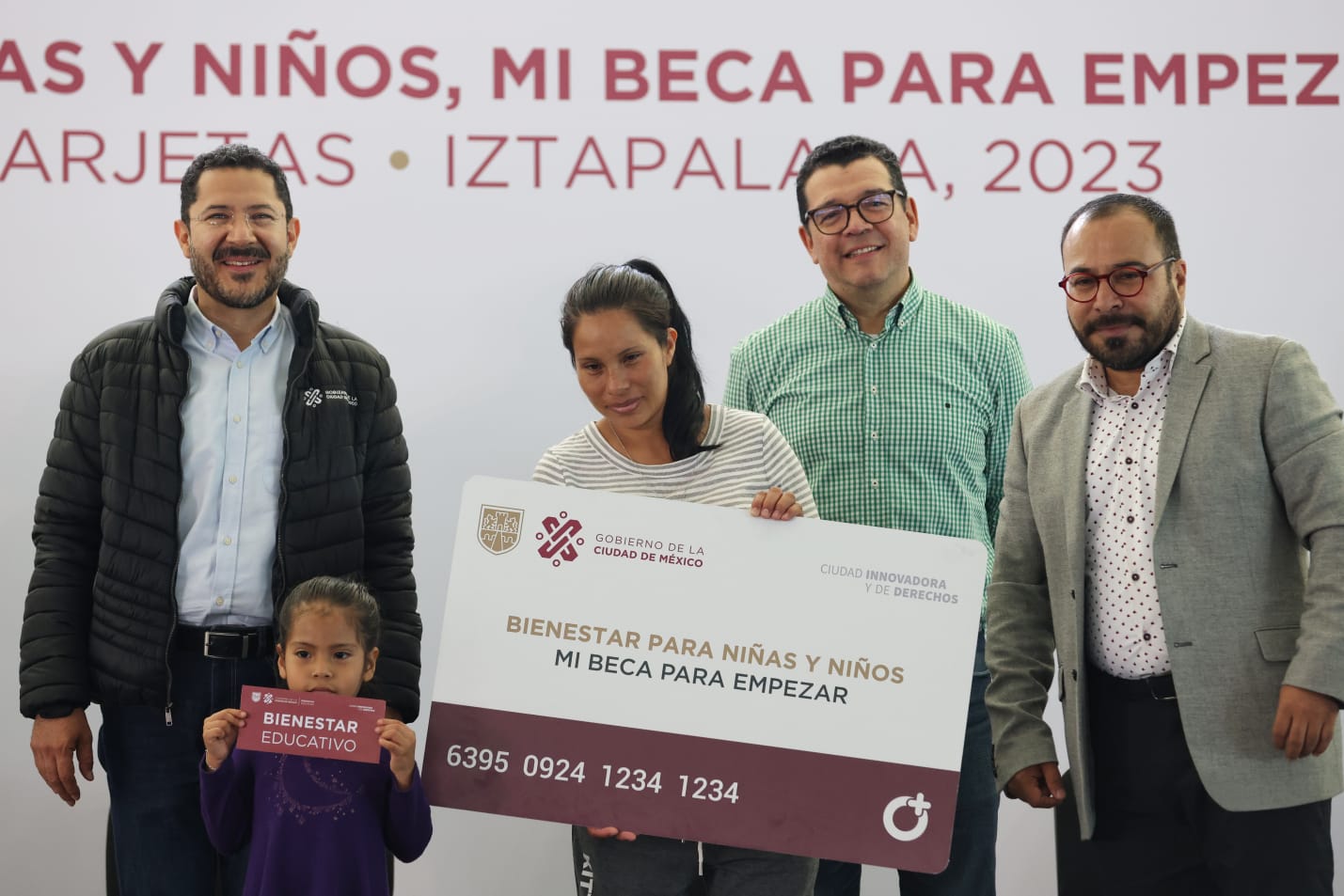 FOTO - ENTREGA DE TARJETAS “BIENESTAR PARA NIÑAS Y NIÑOS. MI BECA PARA EMPEZAR”, ALCALDÍA IZTAPALAPA (3).jpeg